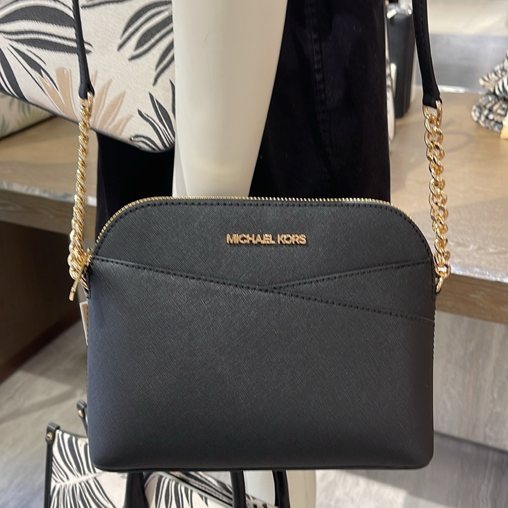 MICHAEL KORS
Jet Set Travel Medium Dome Crossbody Bag XCROSS XBODY
Black
NWT - Picture 5 of 16